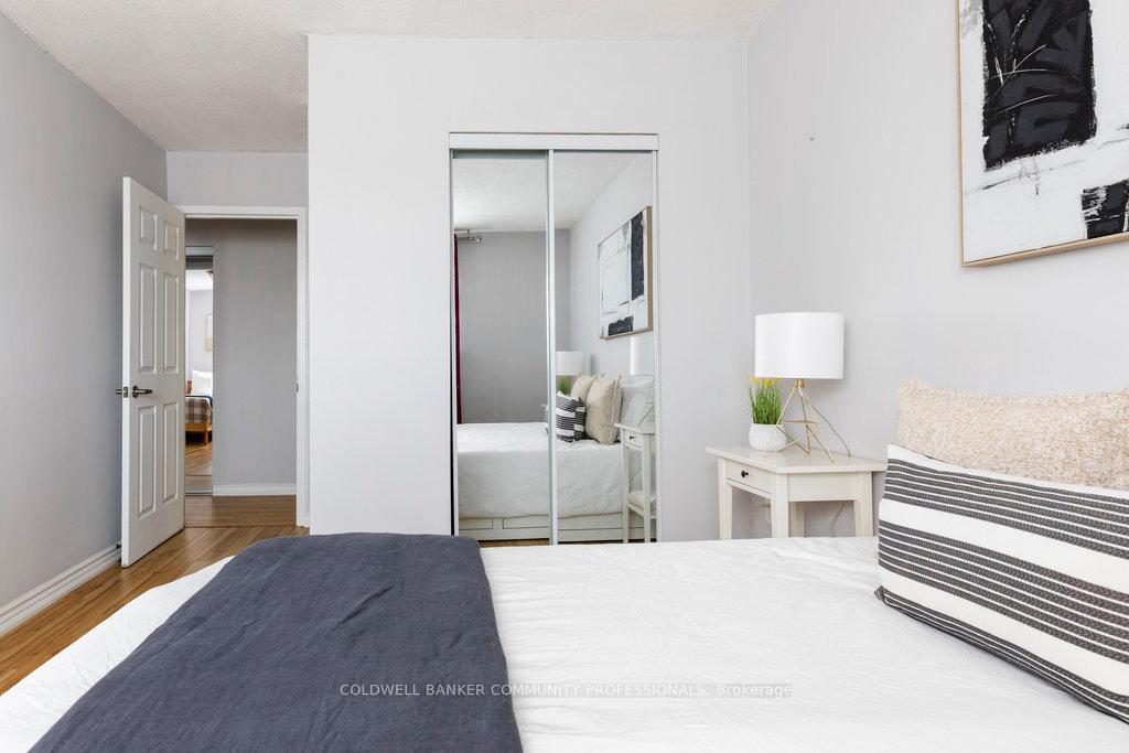 Photo 25 of Unit 310, 15 Nicklaus Drive, Hamilton, Vincent — HOMEH