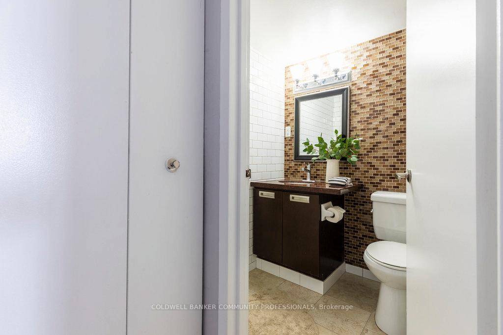 Photo 33 of Unit 310, 15 Nicklaus Drive, Hamilton, Vincent — HOMEH