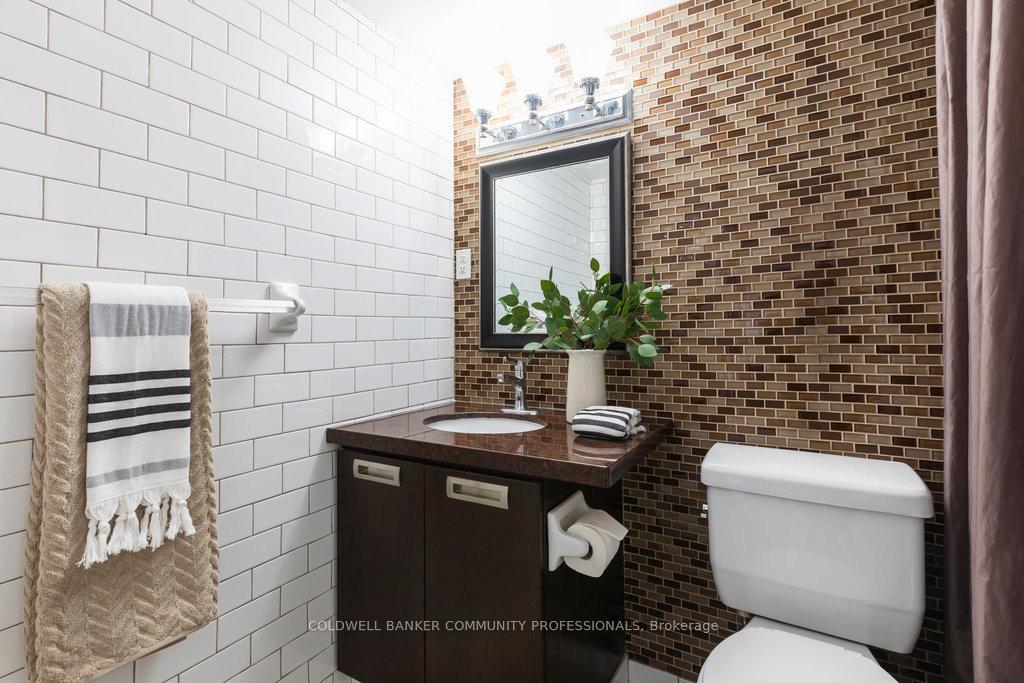 Photo 34 of Unit 310, 15 Nicklaus Drive, Hamilton, Vincent — HOMEH