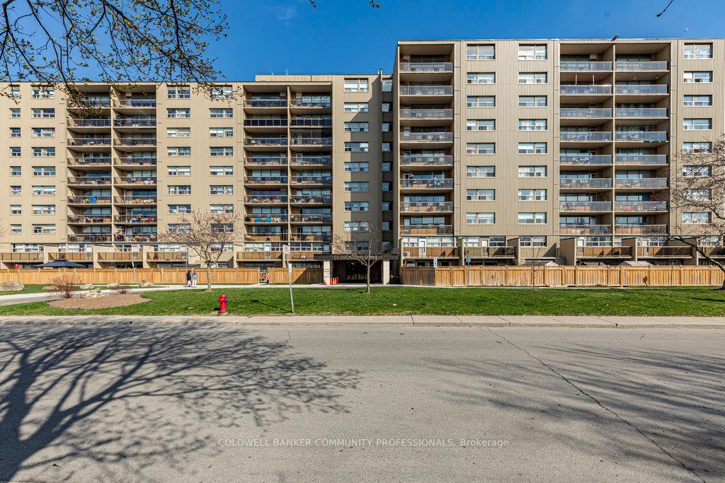Photo 48 of Unit 310, 15 Nicklaus Drive, Hamilton, Vincent — HOMEH