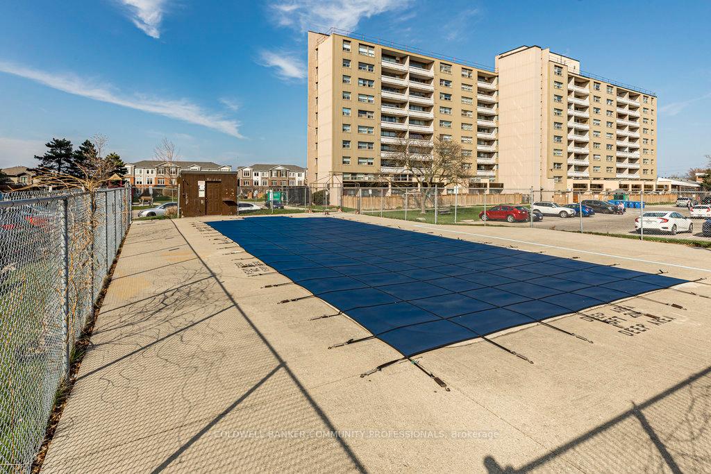 Photo 49 of Unit 310, 15 Nicklaus Drive, Hamilton, Vincent — HOMEH