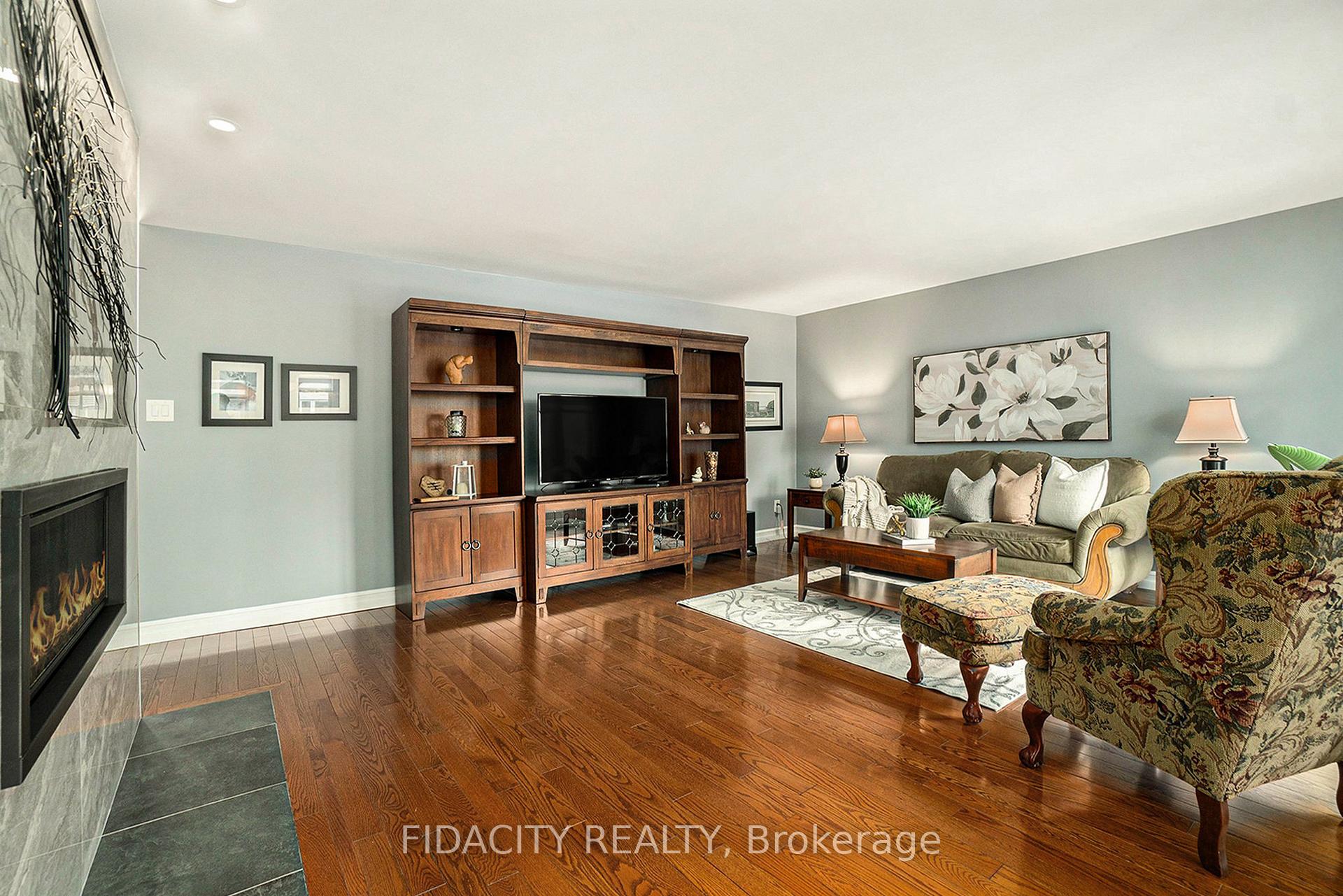 Photo 6 of 2799 Mozart Court, Ottawa, Emerald Woods/Sawmill Creek — HOMEH