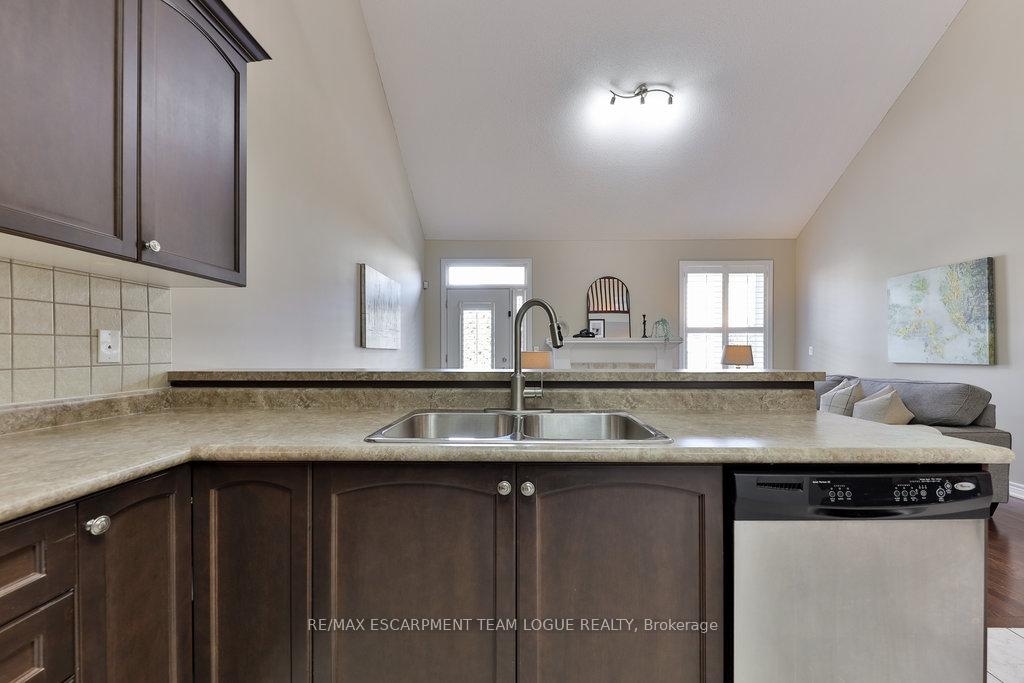 Photo 7 of Unit 232, 2120 Itabashi Way, Burlington, Tansley — HOMEH