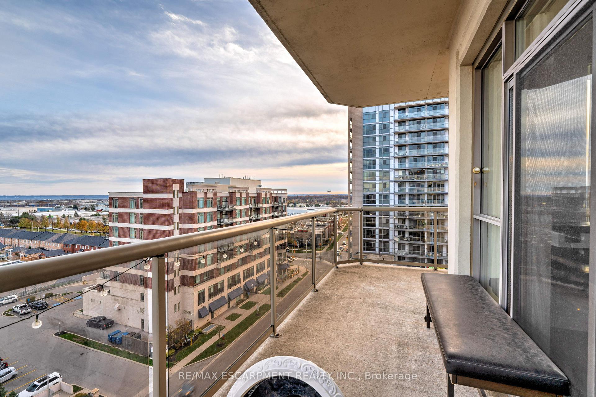 Photo 34 of Unit 904, 1998 Ironstone Drive, Burlington, Uptown — HOMEH