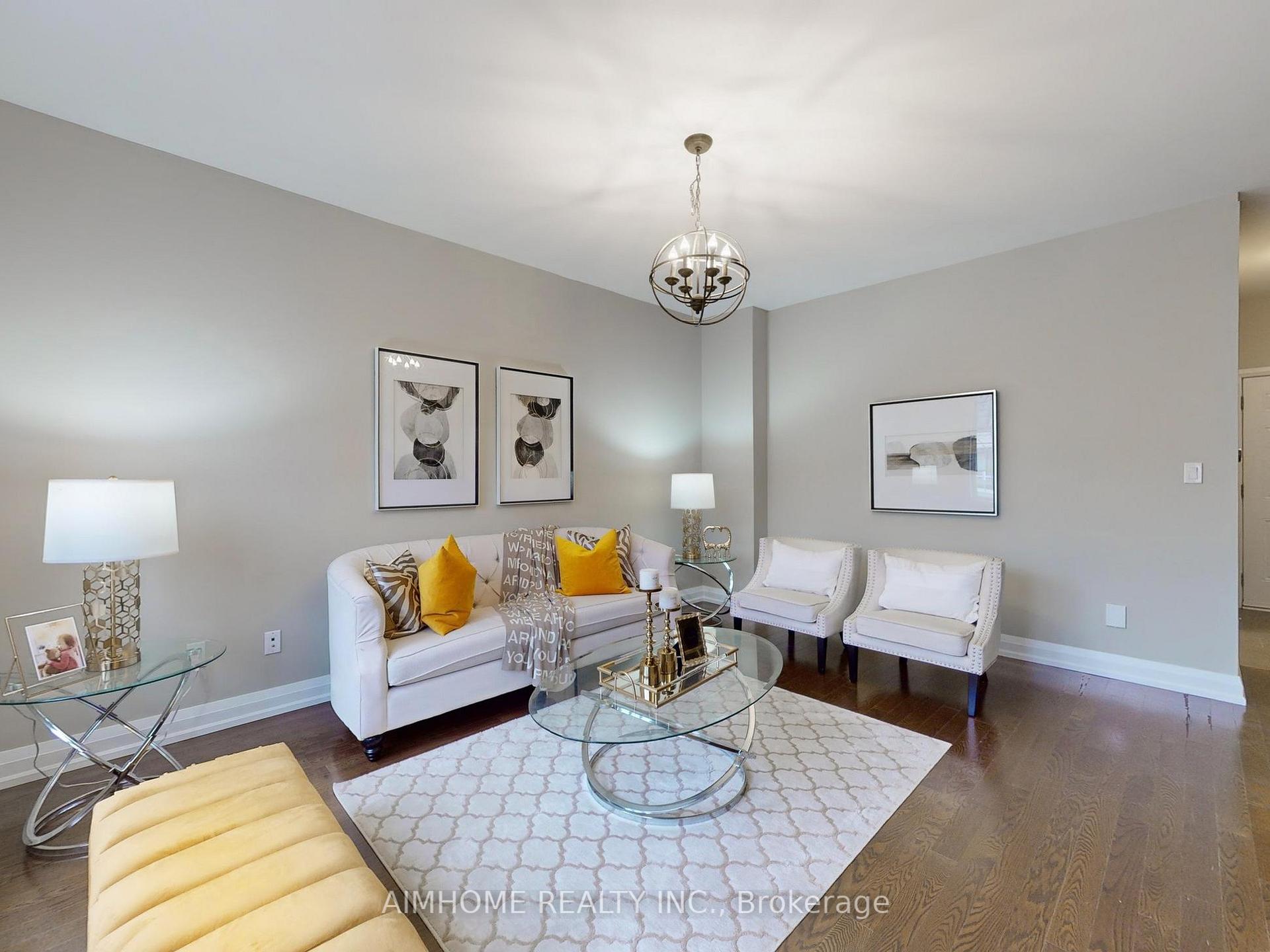 Photo 5 of 79 Village Parkway, Markham, Unionville — HOMEH