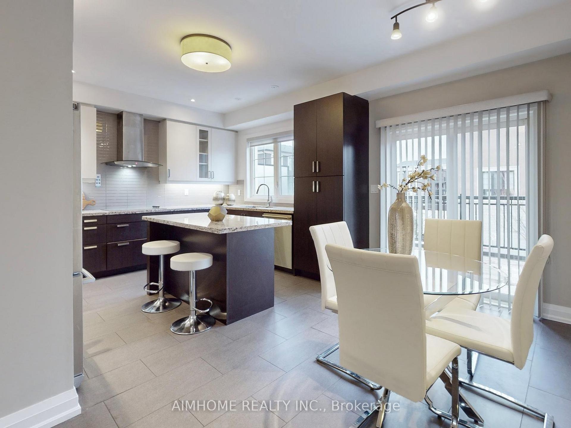 Photo 23 of 79 Village Parkway, Markham, Unionville — HOMEH