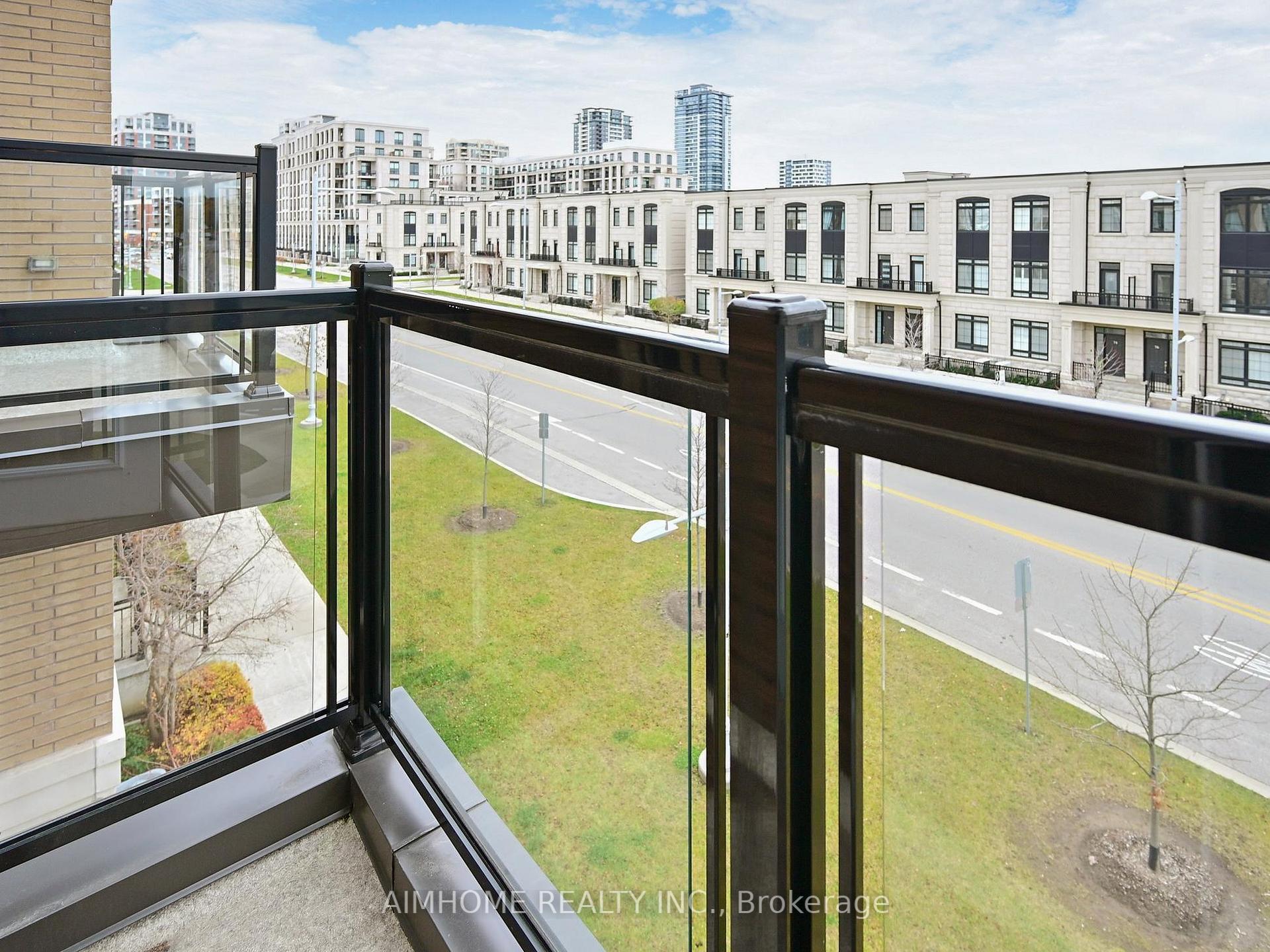 Photo 39 of 79 Village Parkway, Markham, Unionville — HOMEH
