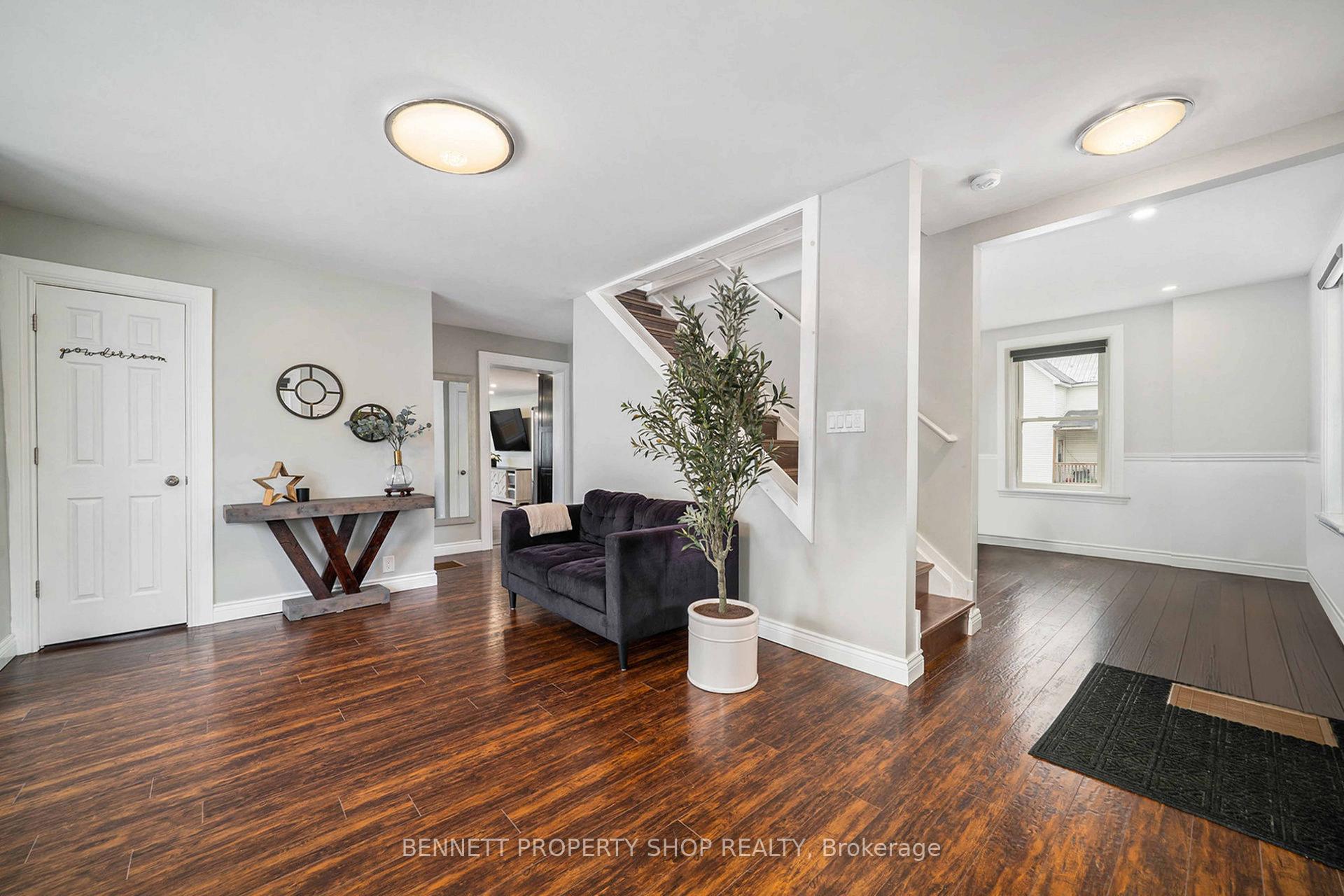 Photo 12 of 41 Centre Street, Edwardsburgh/Cardinal, Edwardsburgh/Cardinal Twp — HOMEH