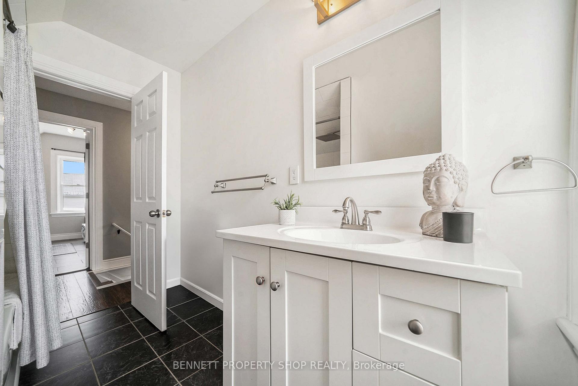 Photo 19 of 41 Centre Street, Edwardsburgh/Cardinal, Edwardsburgh/Cardinal Twp — HOMEH