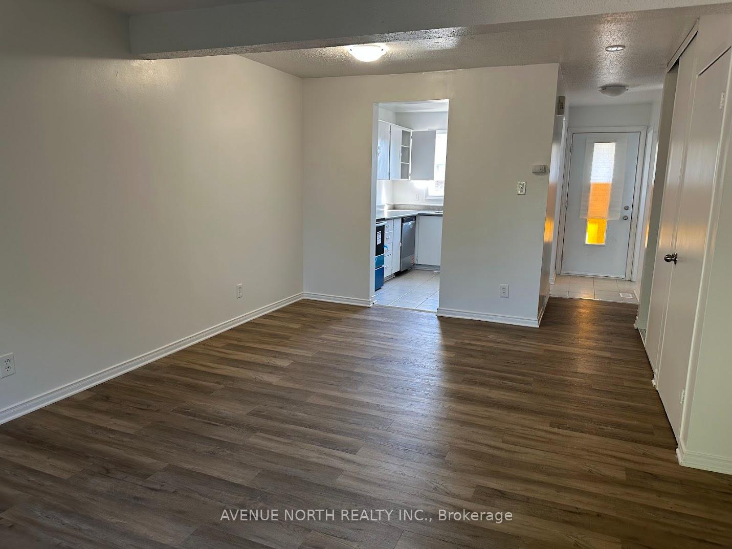 Photo 4 of 1790 Dondale St Street, Ottawa, Pineview — HOMEH