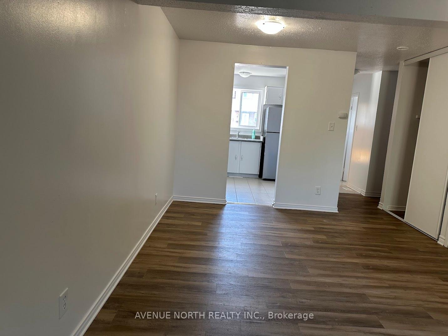 Photo 6 of 1790 Dondale St Street, Ottawa, Pineview — HOMEH