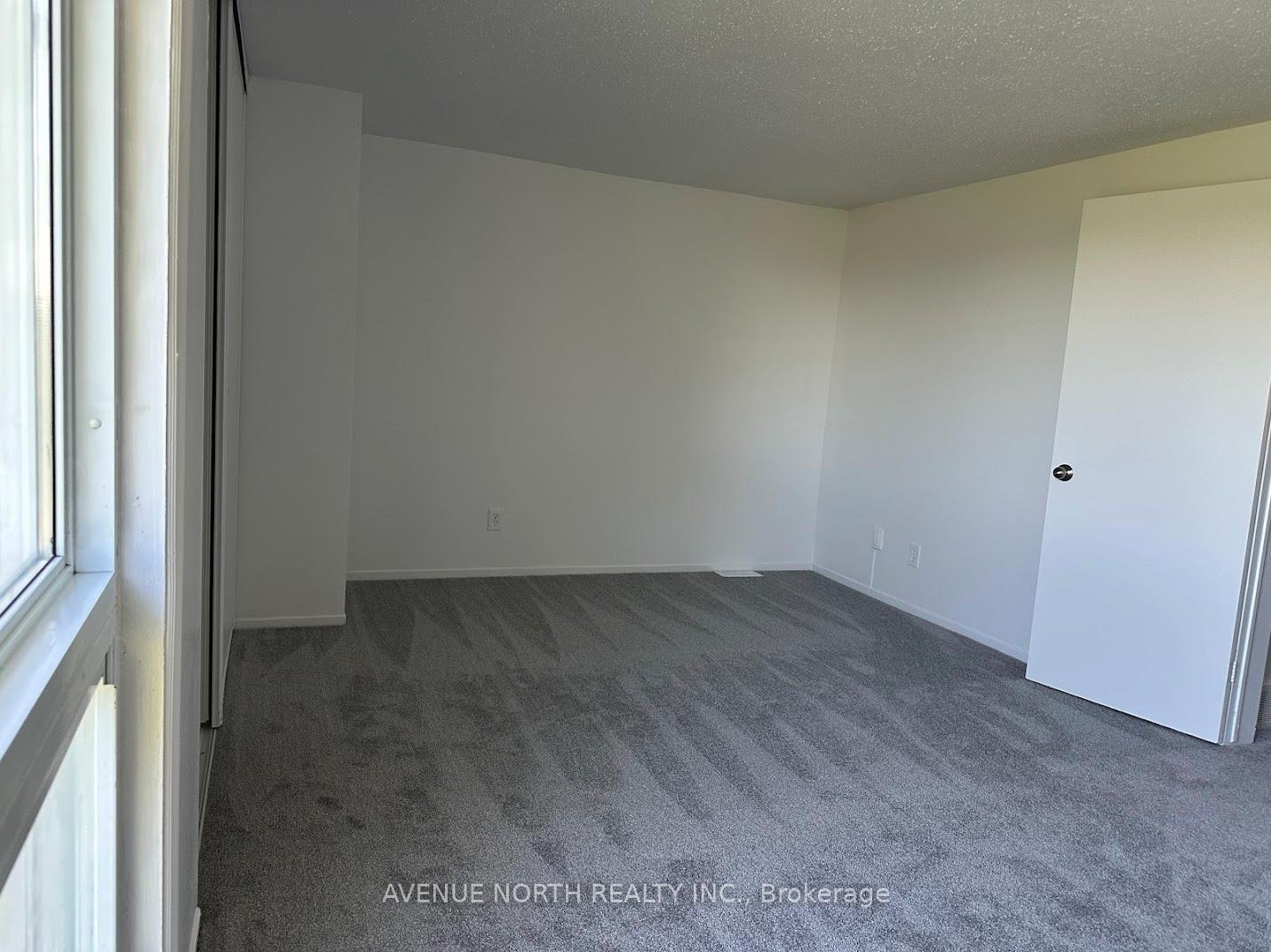Photo 11 of 1790 Dondale St Street, Ottawa, Pineview — HOMEH