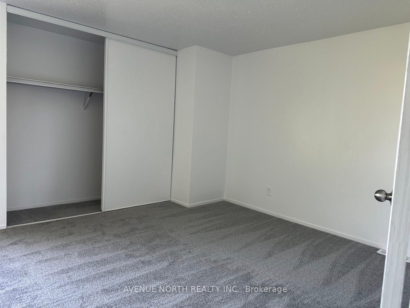 Photo 13 of 1790 Dondale St Street, Ottawa, Pineview — HOMEH