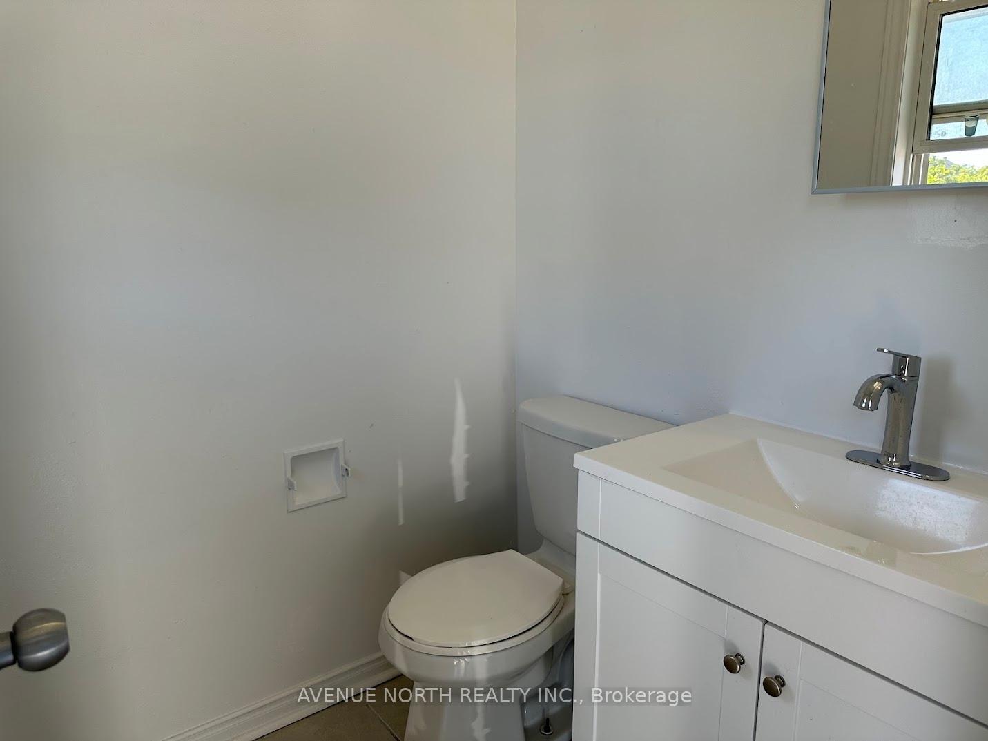 Photo 19 of 1790 Dondale St Street, Ottawa, Pineview — HOMEH