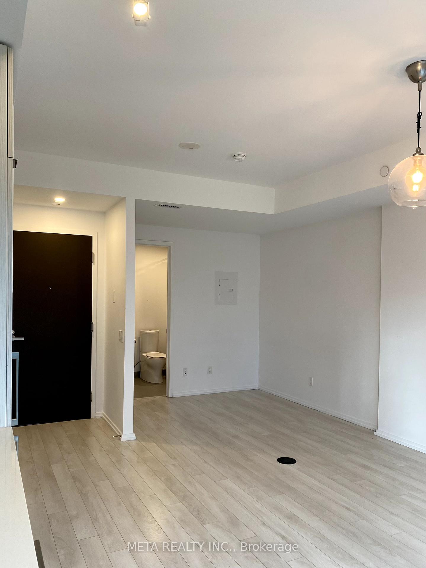 Photo 3 of Unit 1808, 197 Yonge Street W, Toronto, Church-Yonge Corridor — HOMEH