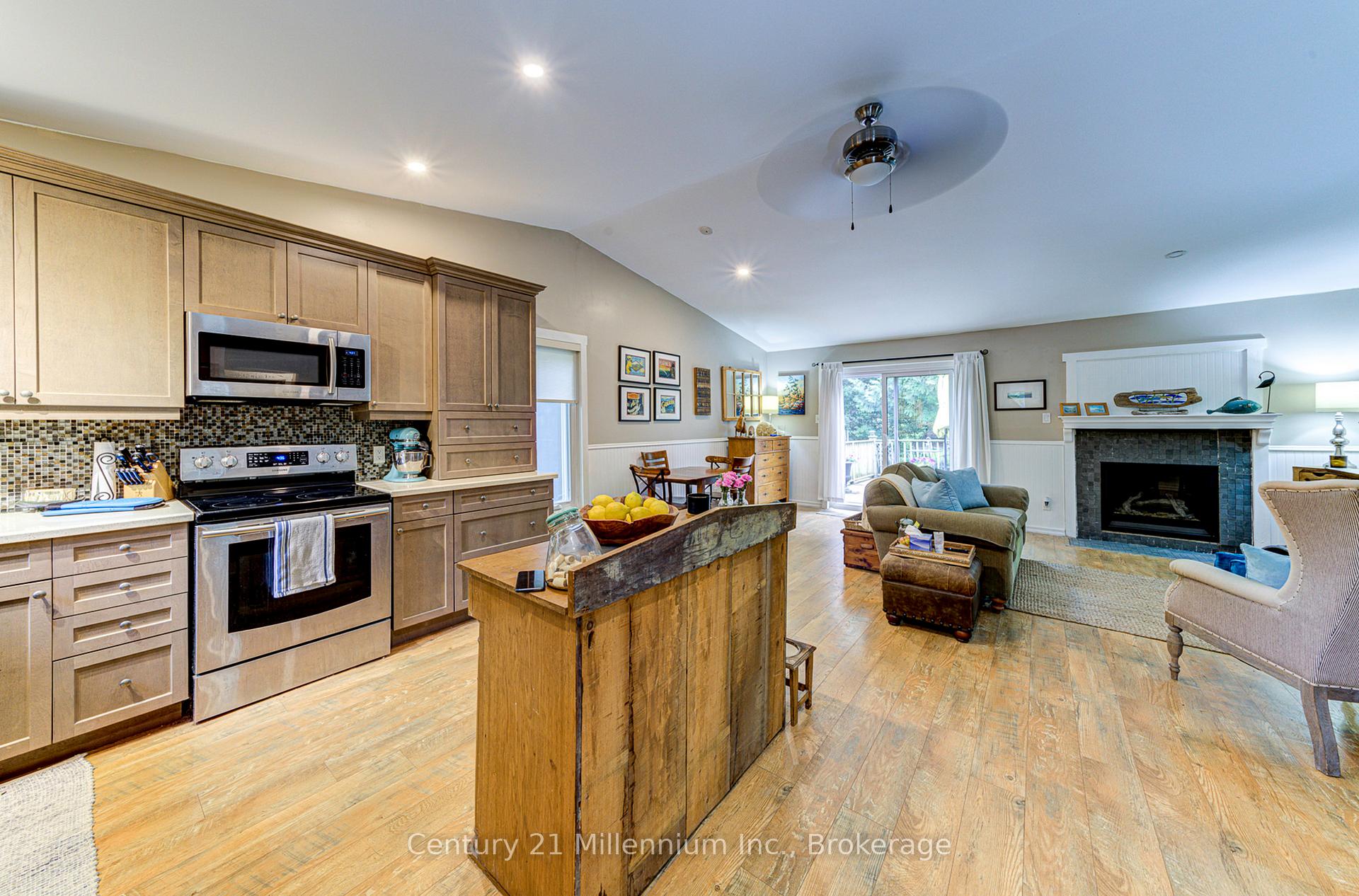 Photo 26 of Unit 405, 12 Dawson Drive, Collingwood — HOMEH
