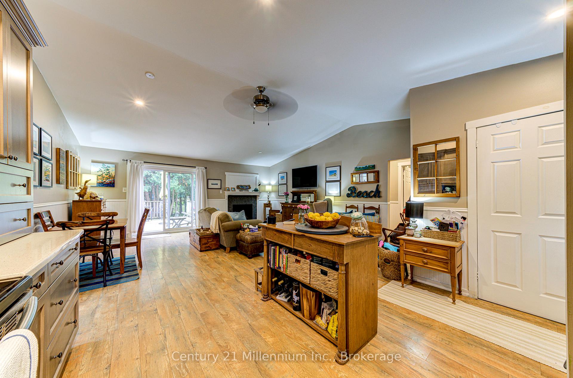 Photo 32 of Unit 405, 12 Dawson Drive, Collingwood — HOMEH