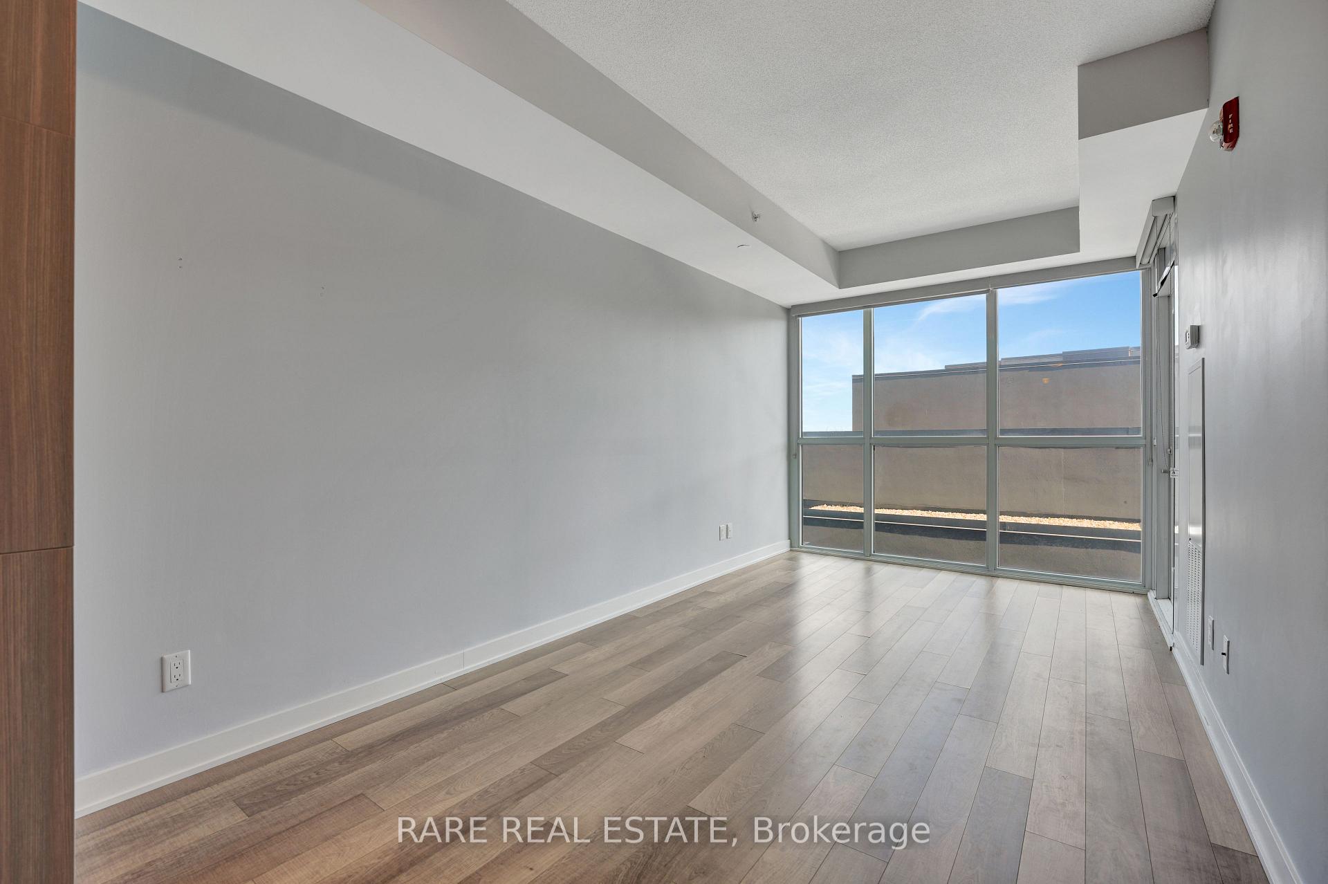 Photo 6 of Unit B313, 5240 Dundas Street, Burlington, Orchard — HOMEH