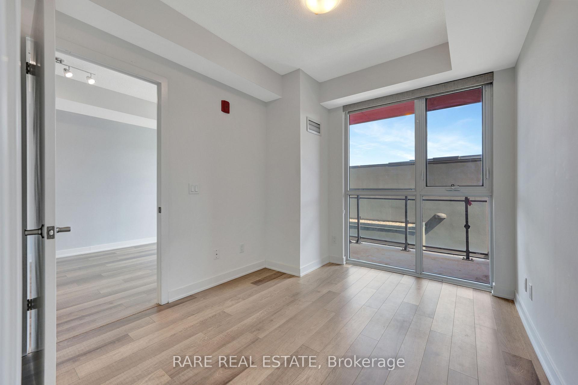 Photo 9 of Unit B313, 5240 Dundas Street, Burlington, Orchard — HOMEH