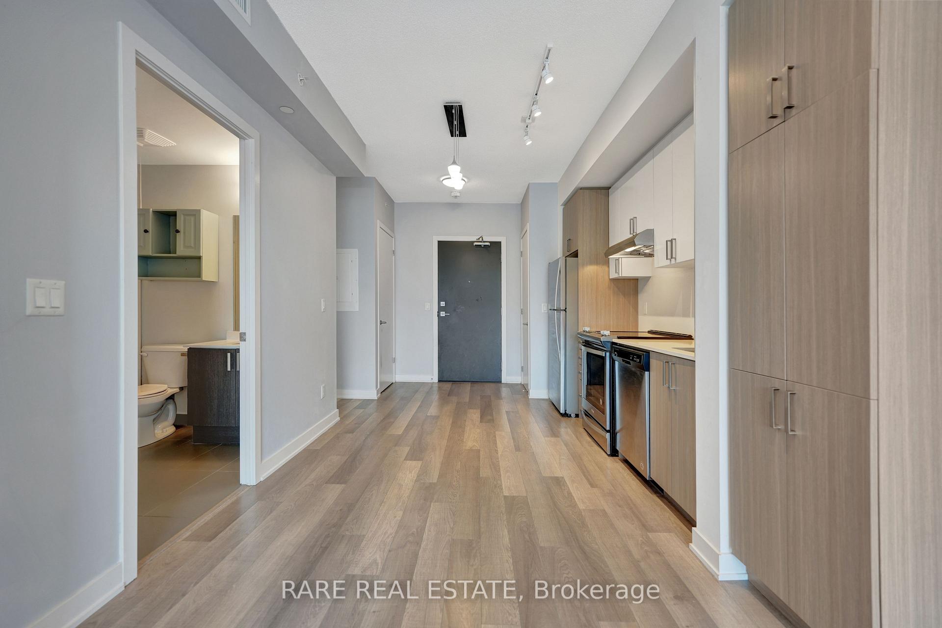 Photo 16 of Unit B313, 5240 Dundas Street, Burlington, Orchard — HOMEH