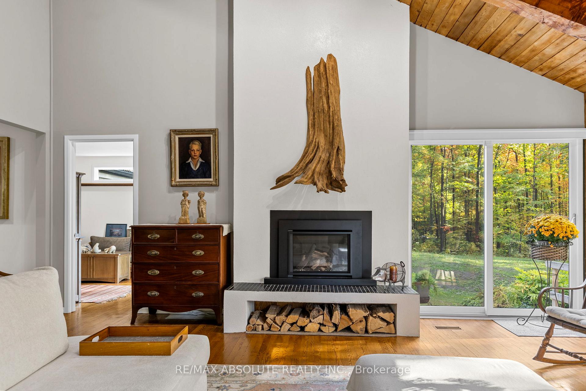 Photo 9 of 109 Pineridge Road, Ottawa, Carp — HOMEH