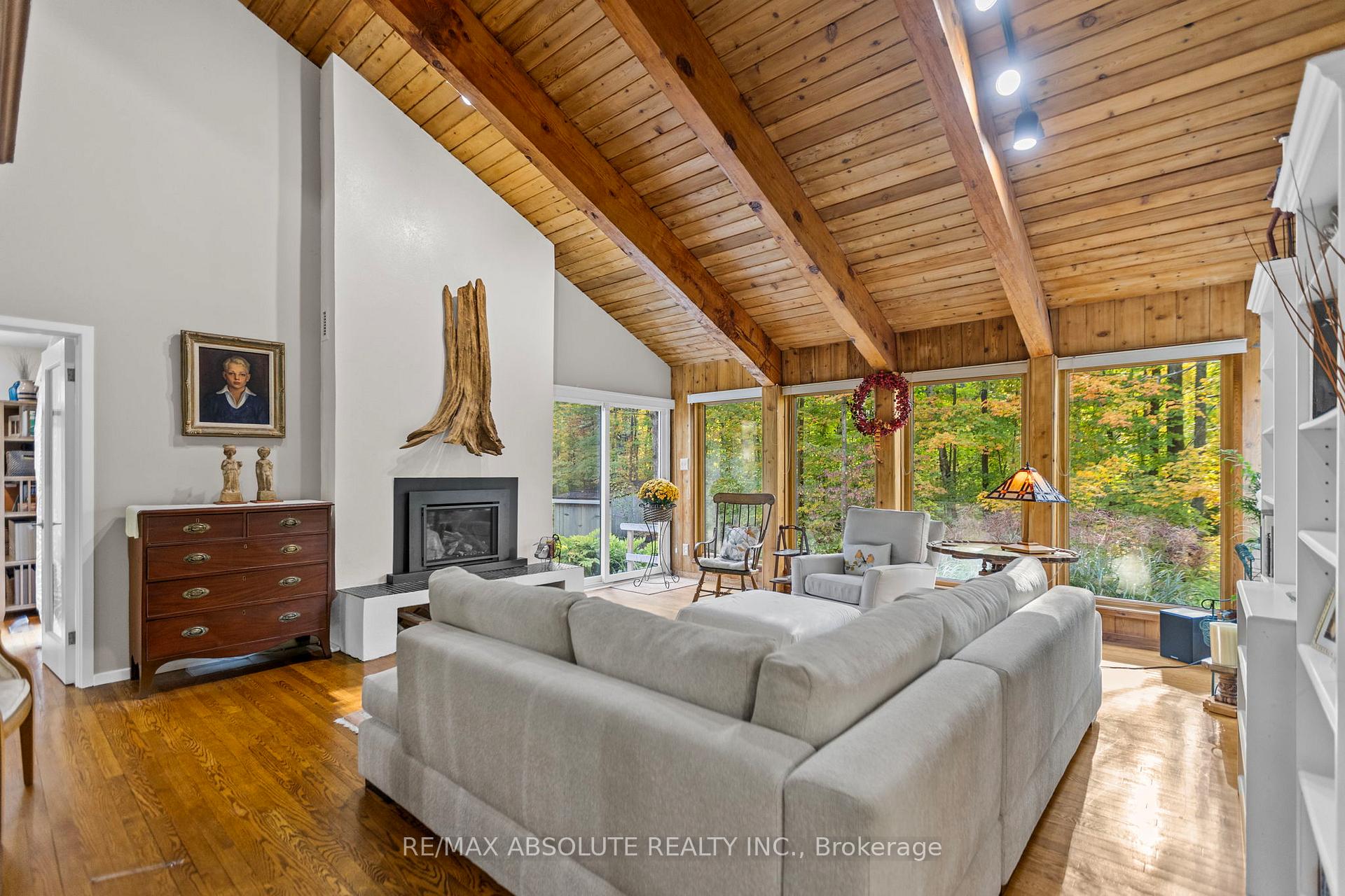 Photo 10 of 109 Pineridge Road, Ottawa, Carp — HOMEH