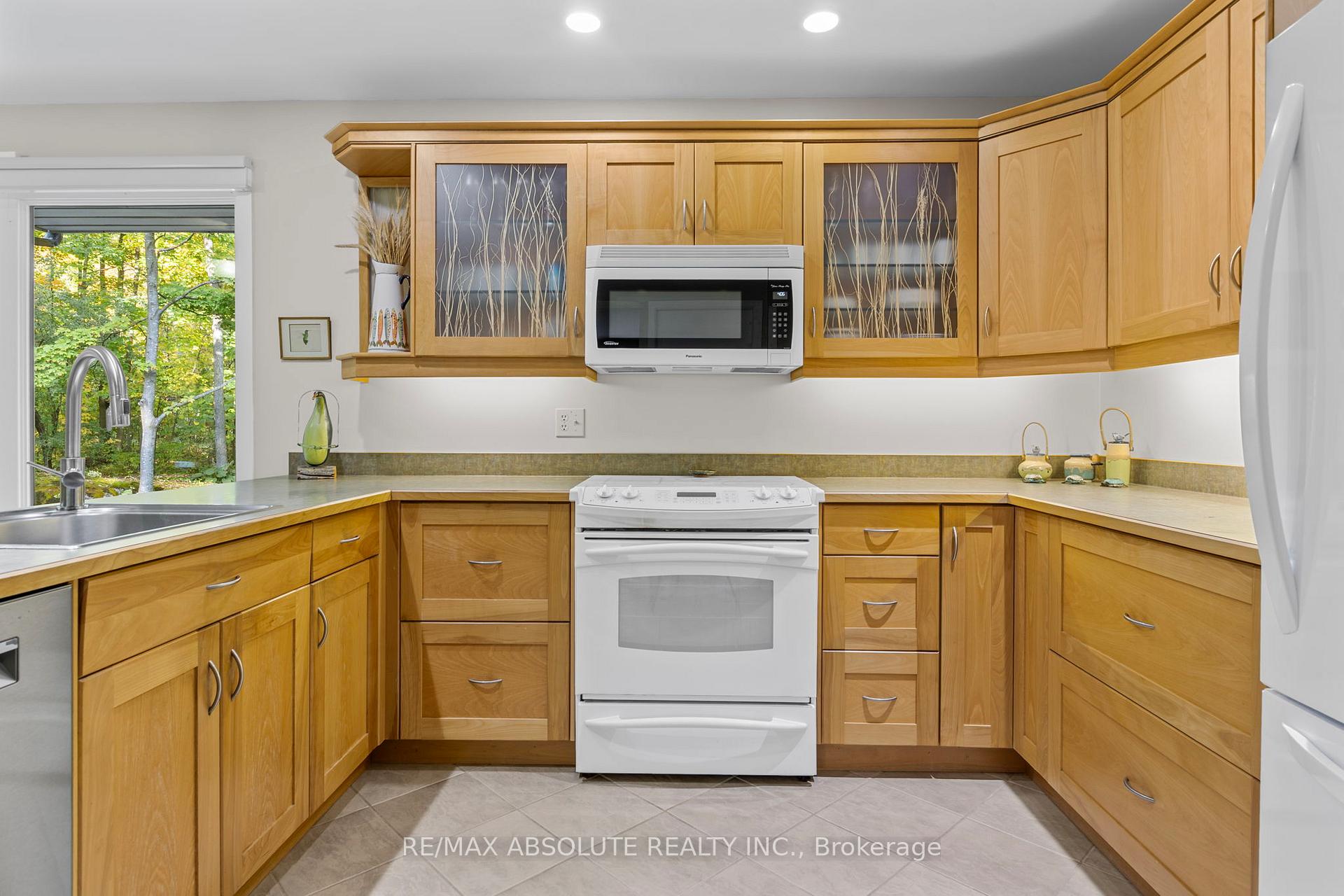 Photo 18 of 109 Pineridge Road, Ottawa, Carp — HOMEH
