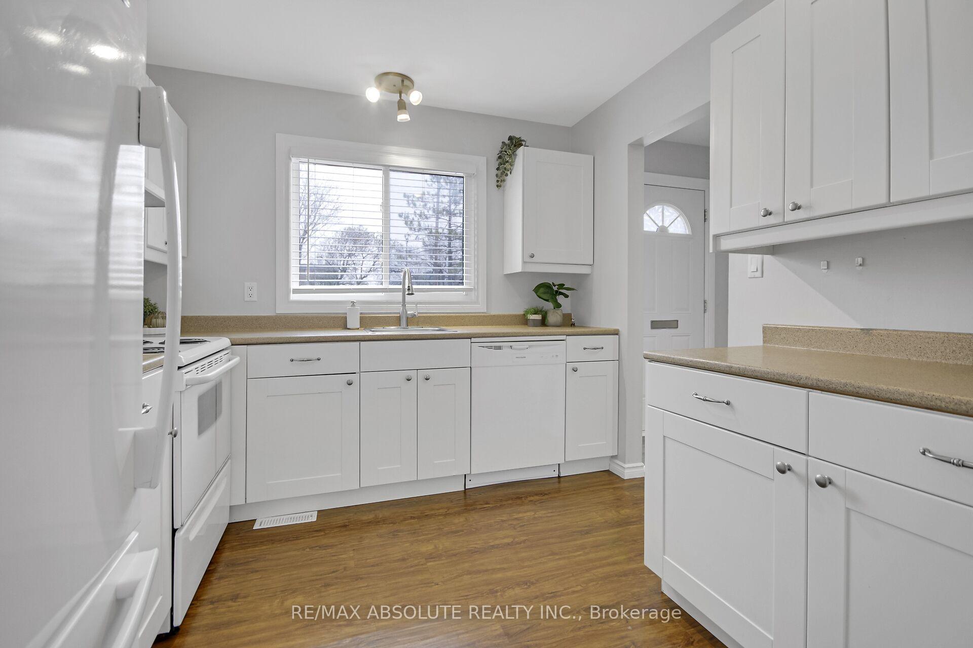 Photo 4 of 3B Foxhill Way, Ottawa, Barrhaven - Knollsbrook — HOMEH