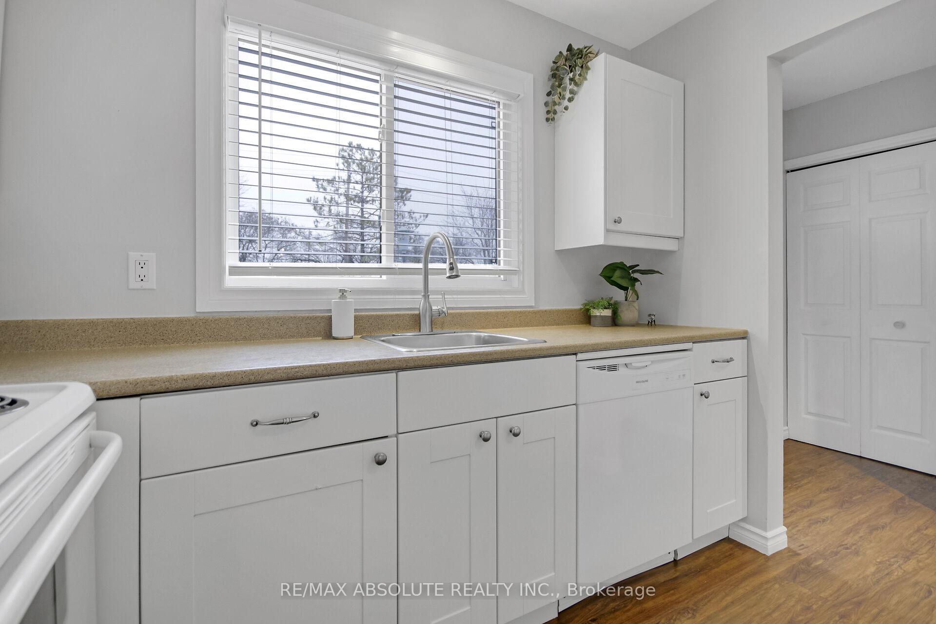 Photo 5 of 3B Foxhill Way, Ottawa, Barrhaven - Knollsbrook — HOMEH