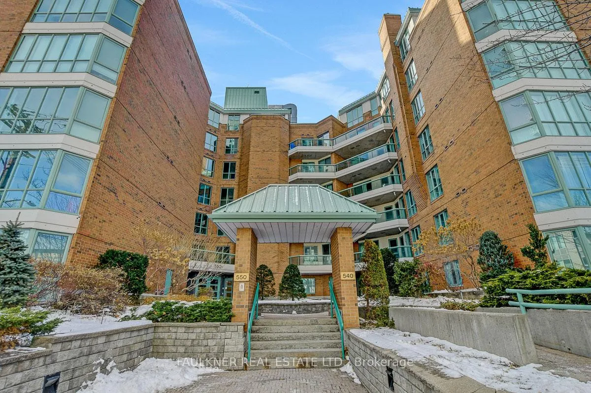 Front of Unit 503, 550 Cambridge Street S