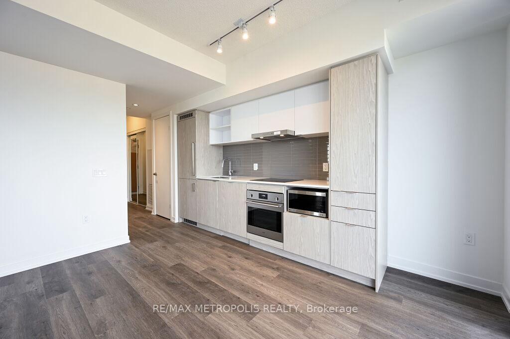 Photo 6 of Unit 2305, 55 Cooper Street, Toronto, Waterfront Communities — HOMEH
