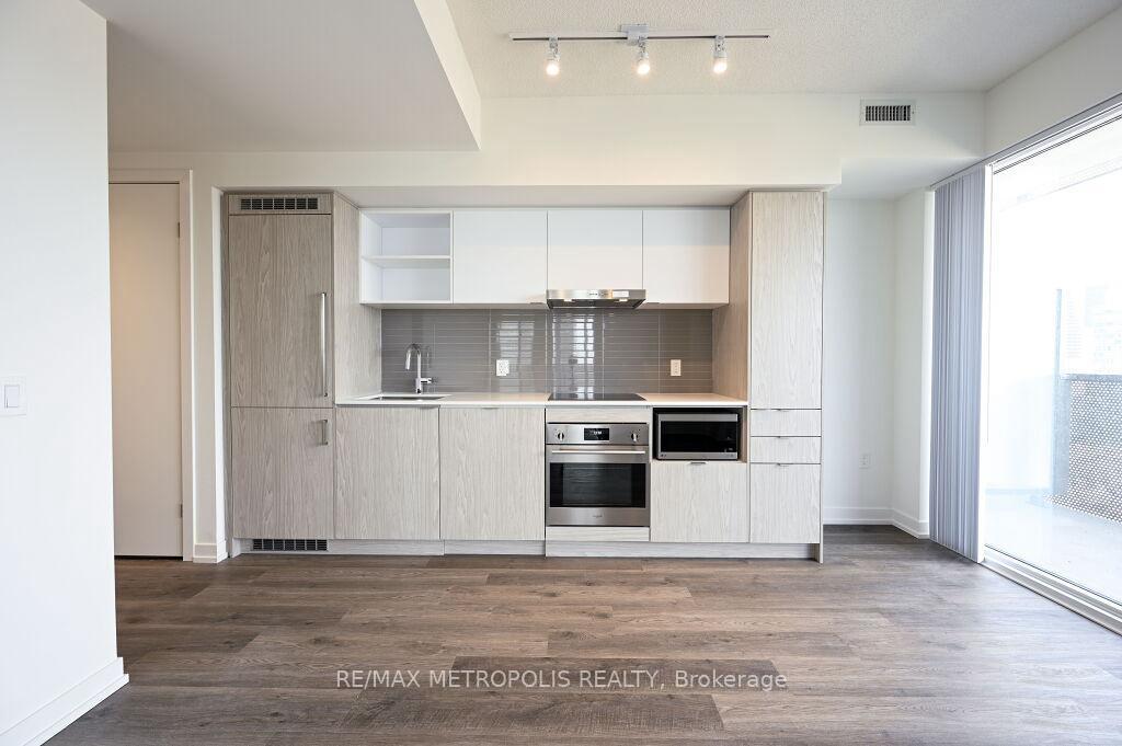 Photo 7 of Unit 2305, 55 Cooper Street, Toronto, Waterfront Communities — HOMEH