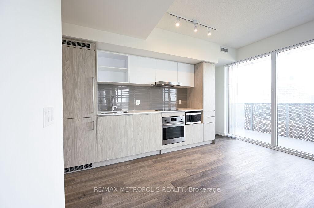 Photo 8 of Unit 2305, 55 Cooper Street, Toronto, Waterfront Communities — HOMEH
