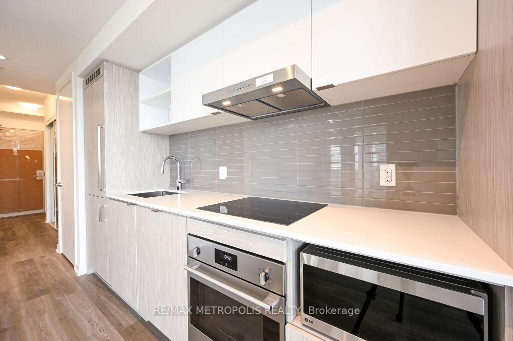 Photo 10 of Unit 2305, 55 Cooper Street, Toronto, Waterfront Communities — HOMEH