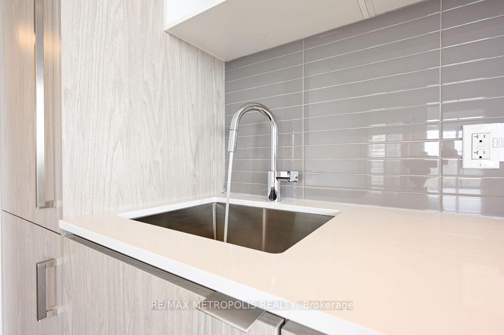 Photo 29 of Unit 2305, 55 Cooper Street, Toronto, Waterfront Communities — HOMEH