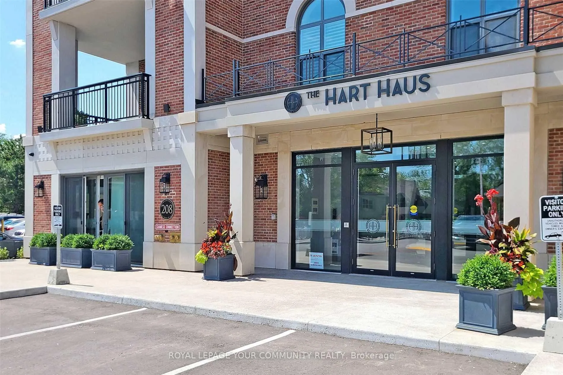 Photo 2 of Unit 3, 208 Main St. Unionville Street, Markham, Unionville — HOMEH