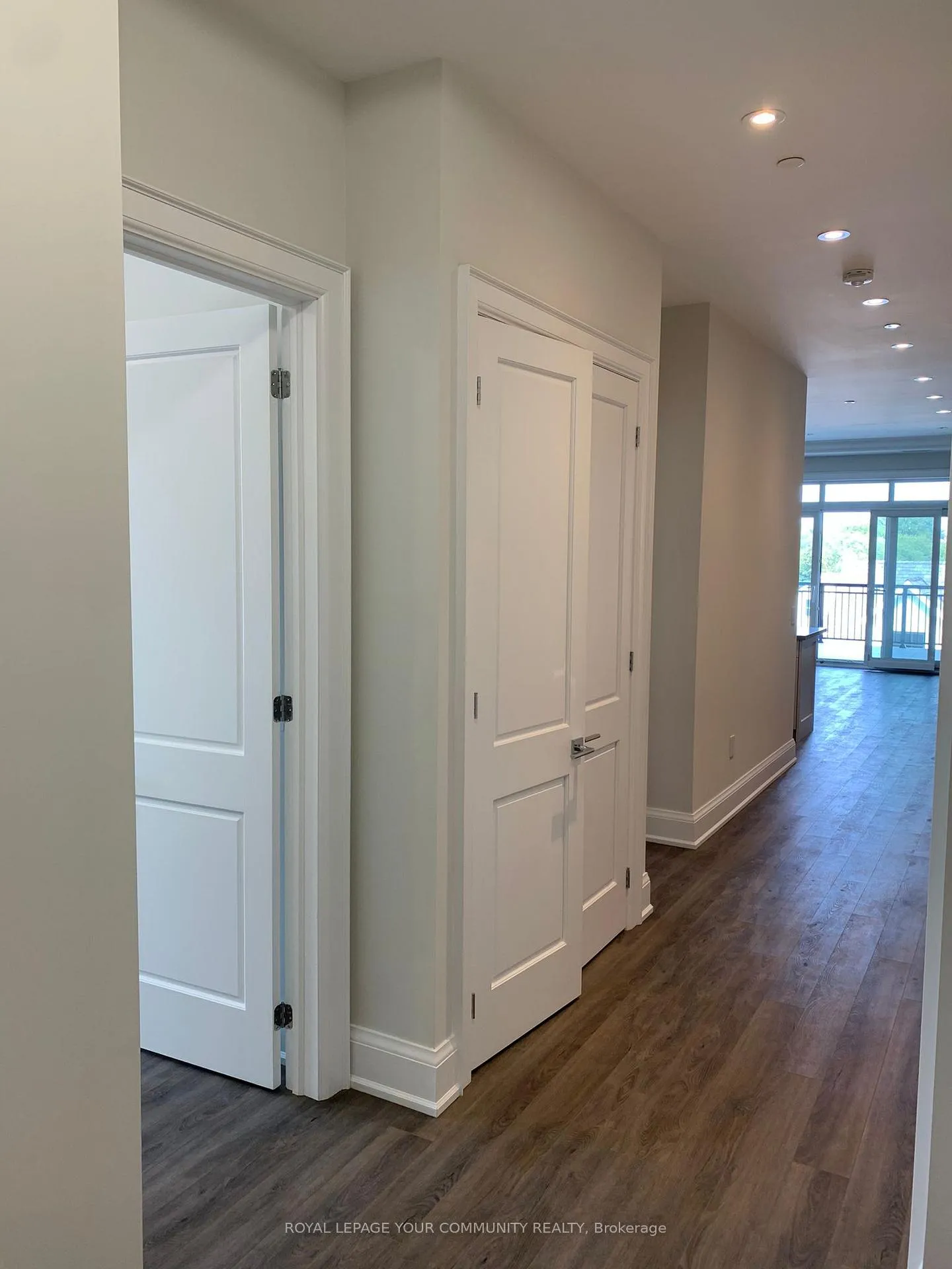 Photo 10 of Unit 3, 208 Main St. Unionville Street, Markham, Unionville — HOMEH