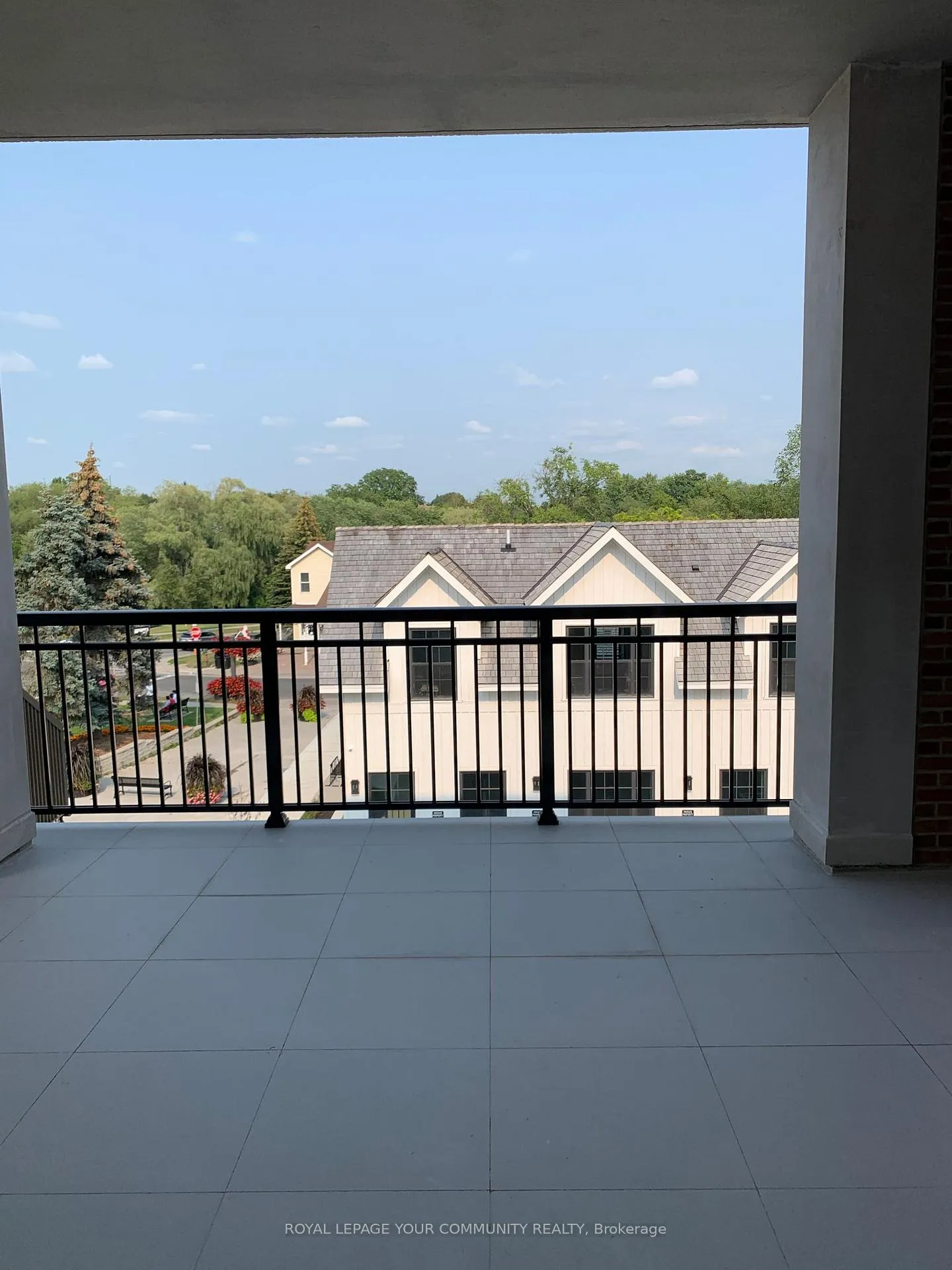 Photo 21 of Unit 3, 208 Main St. Unionville Street, Markham, Unionville — HOMEH