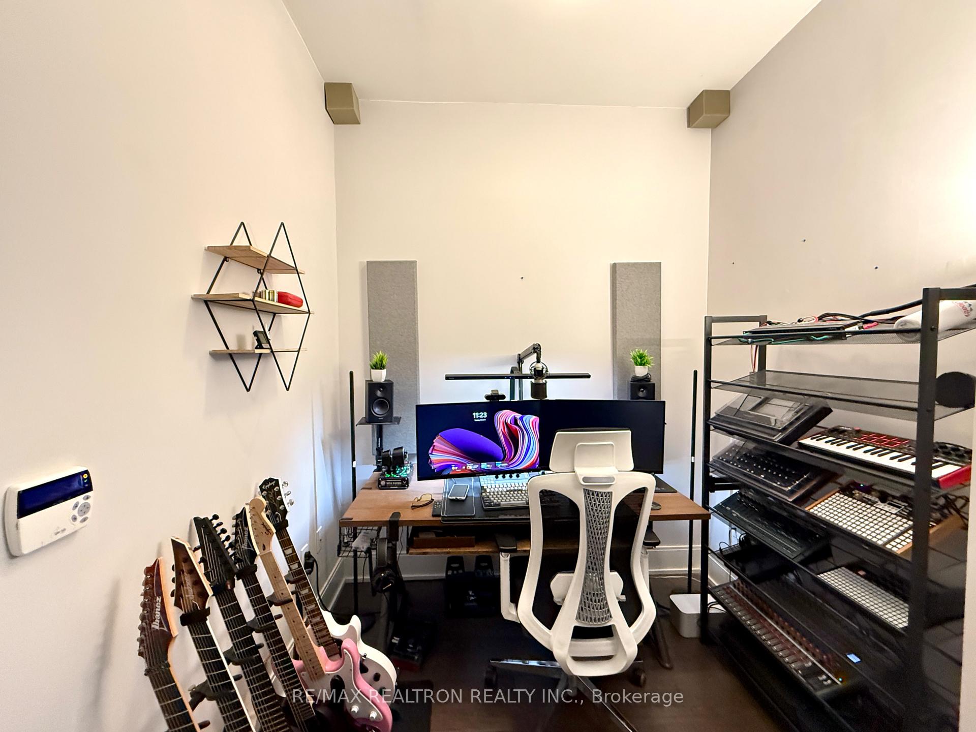 Photo 8 of Unit 324, 39 Queens Quay E, Toronto, Waterfront Communities — HOMEH