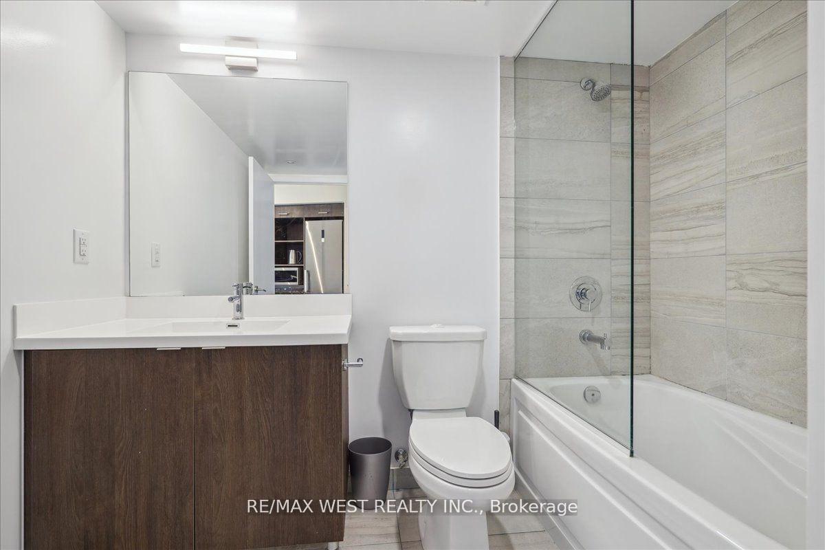 Photo 7 of Unit 1808, 219 Dundas Street E, Toronto, Moss Park — HOMEH