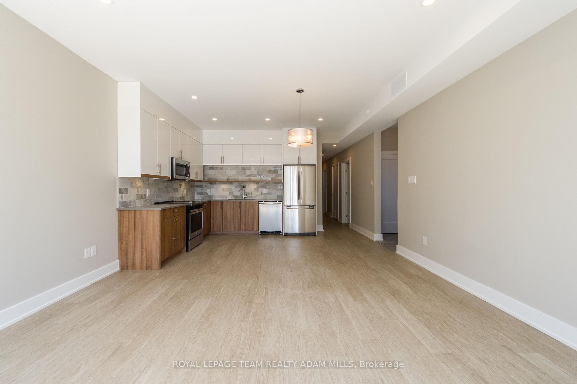 Photo 5 of Unit B, 423 Ravenhill Avenue, Ottawa, McKellar/Highland — HOMEH