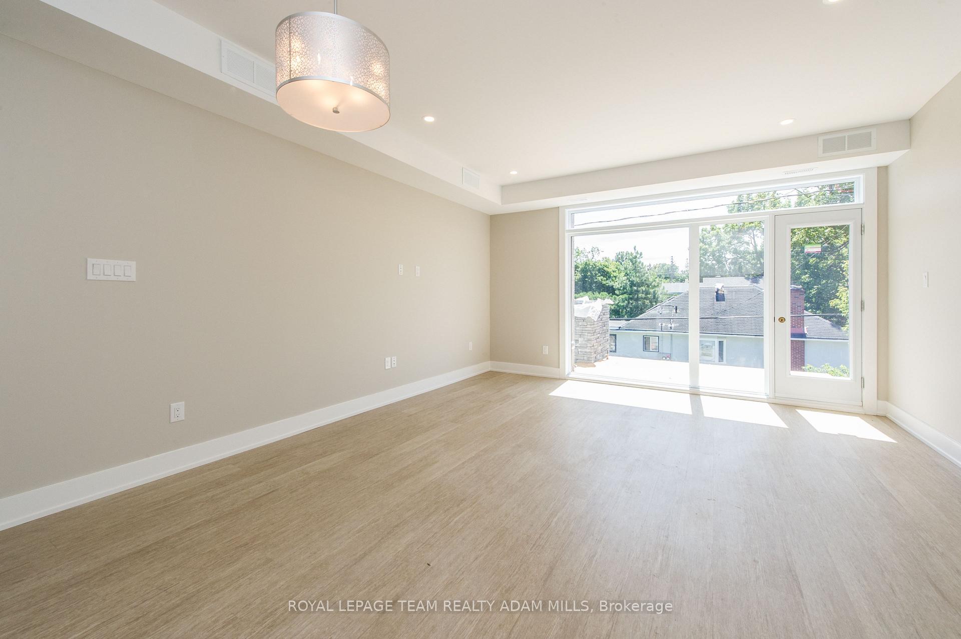 Photo 7 of Unit B, 423 Ravenhill Avenue, Ottawa, McKellar/Highland — HOMEH