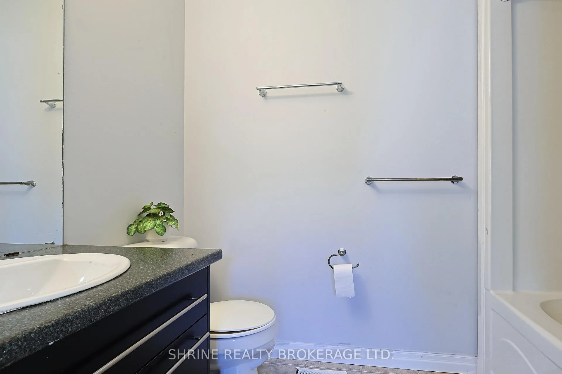 Photo 13 of Unit 59, 112 North Centre Road, London, North B — HOMEH
