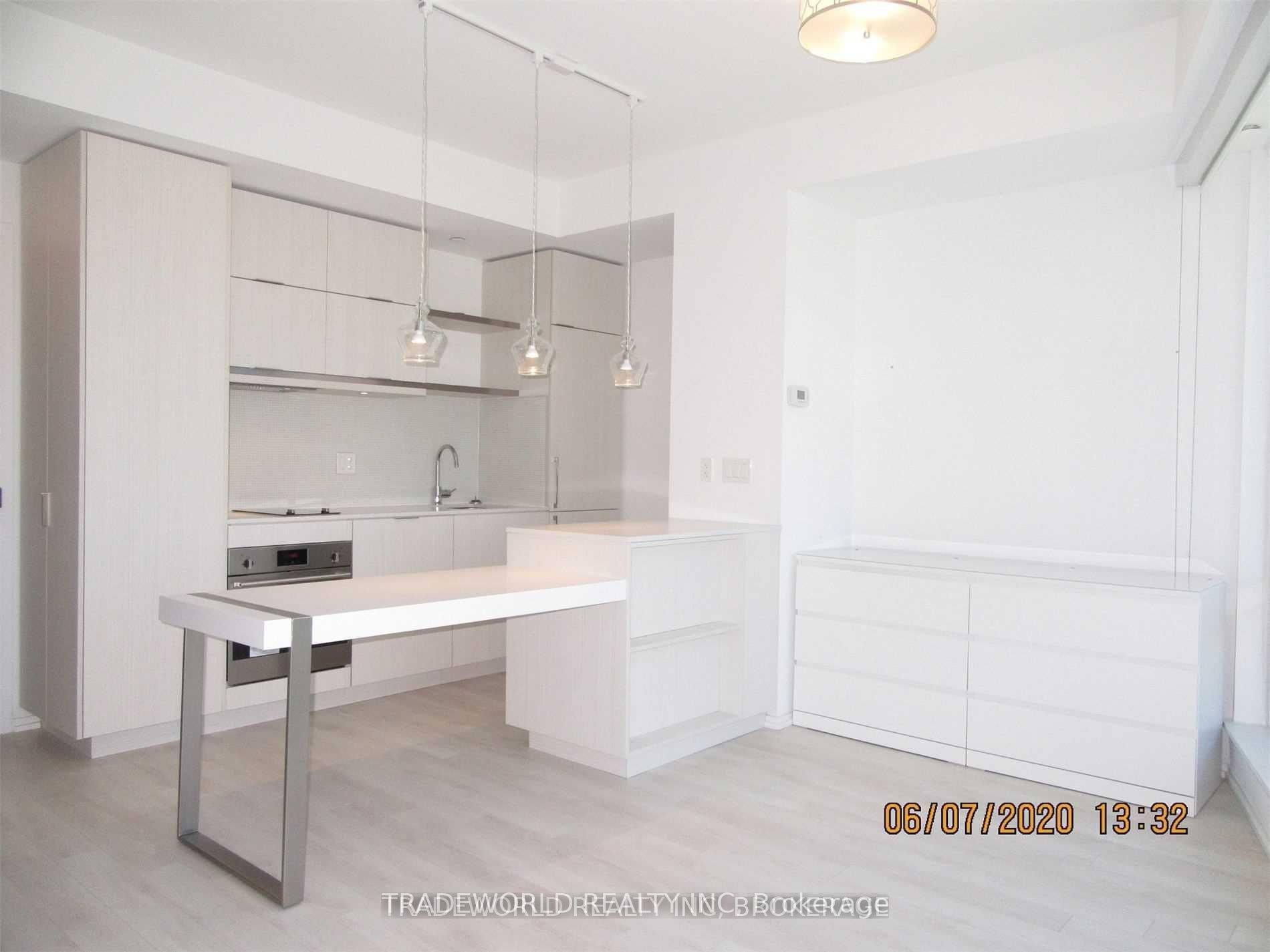 Photo 9 of Unit 2513, 197 Yonge Street, Toronto, Church-Yonge Corridor — HOMEH