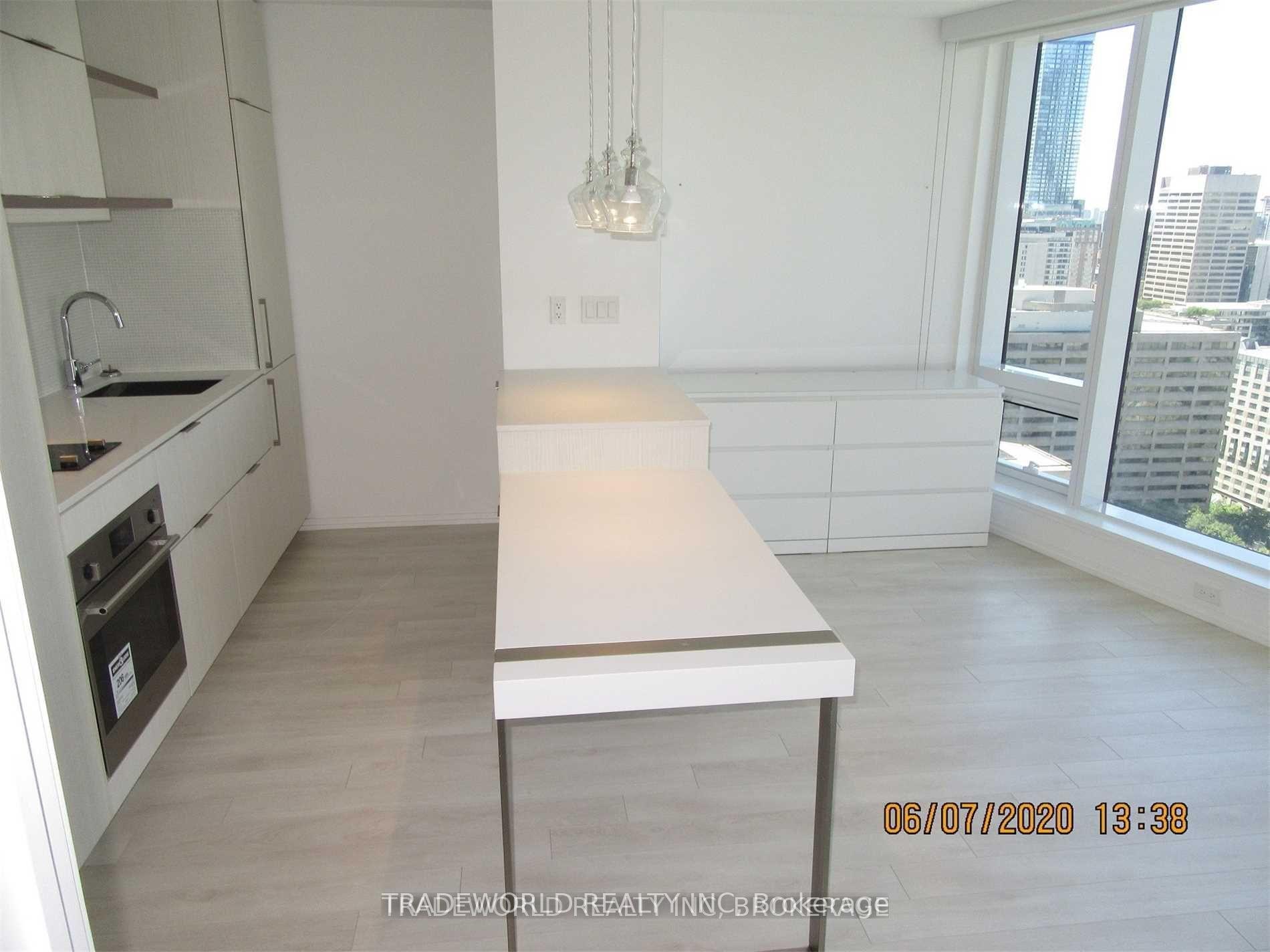 Photo 10 of Unit 2513, 197 Yonge Street, Toronto, Church-Yonge Corridor — HOMEH