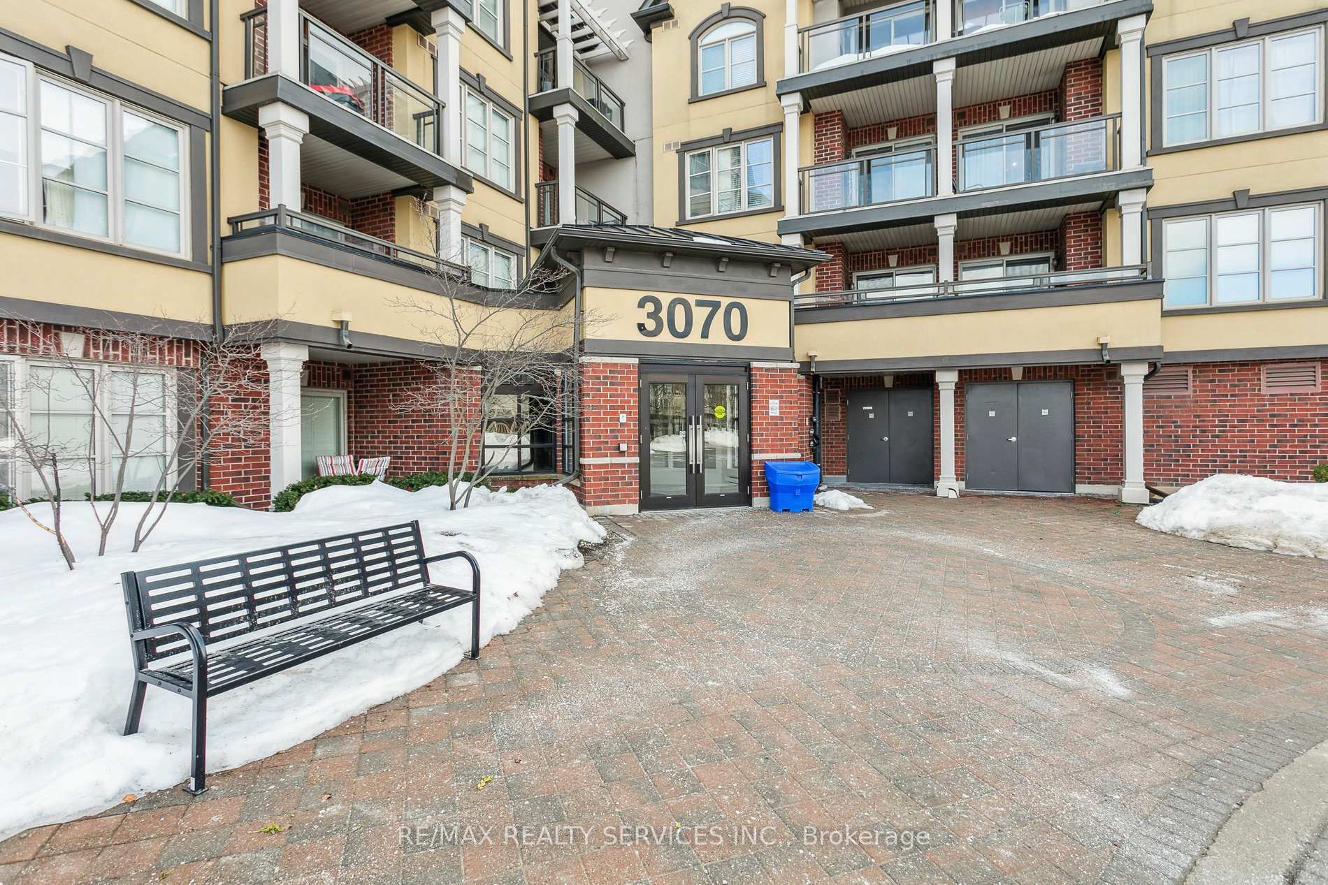 Photo 2 of Unit 117, 3070 Rotary Way, Burlington, Alton — HOMEH