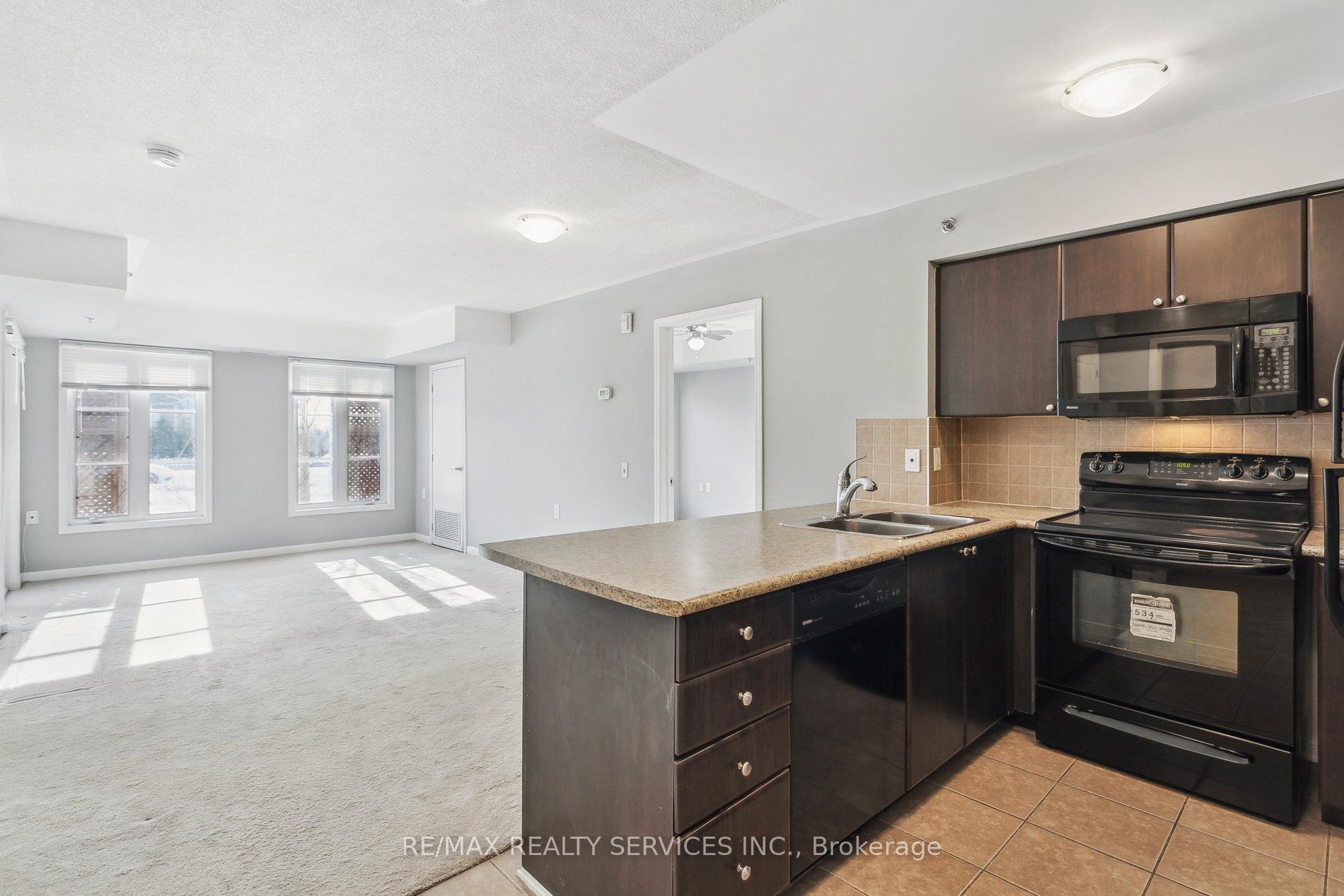 Photo 8 of Unit 117, 3070 Rotary Way, Burlington, Alton — HOMEH