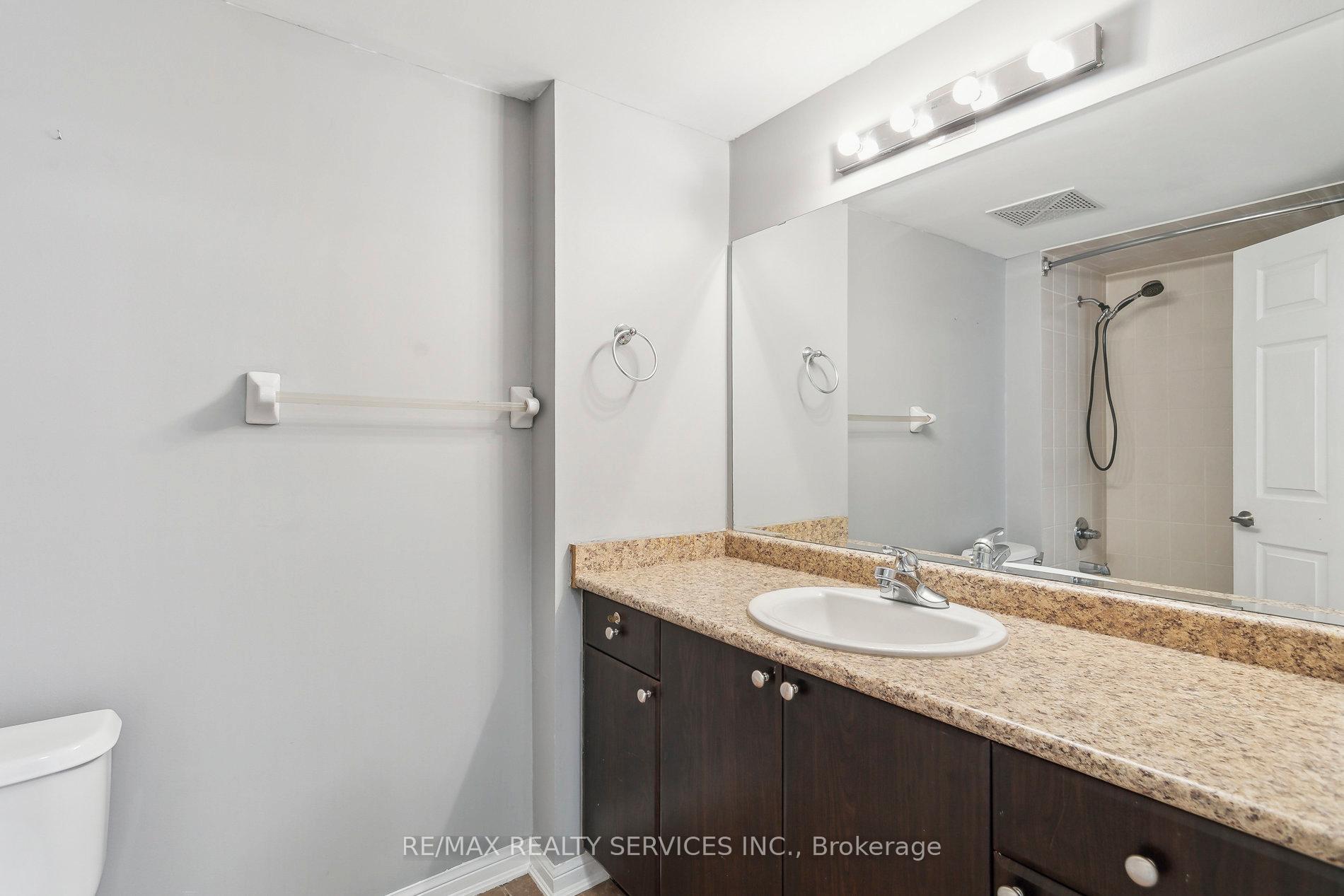Photo 17 of Unit 117, 3070 Rotary Way, Burlington, Alton — HOMEH