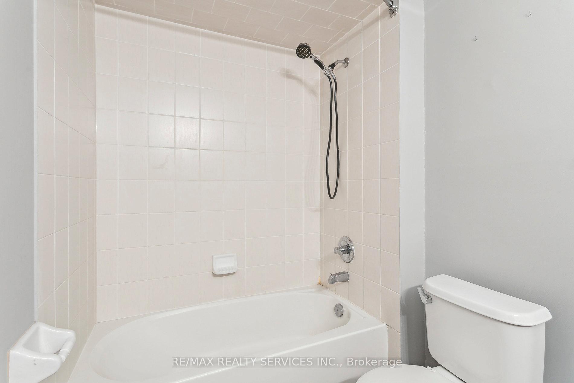 Photo 18 of Unit 117, 3070 Rotary Way, Burlington, Alton — HOMEH