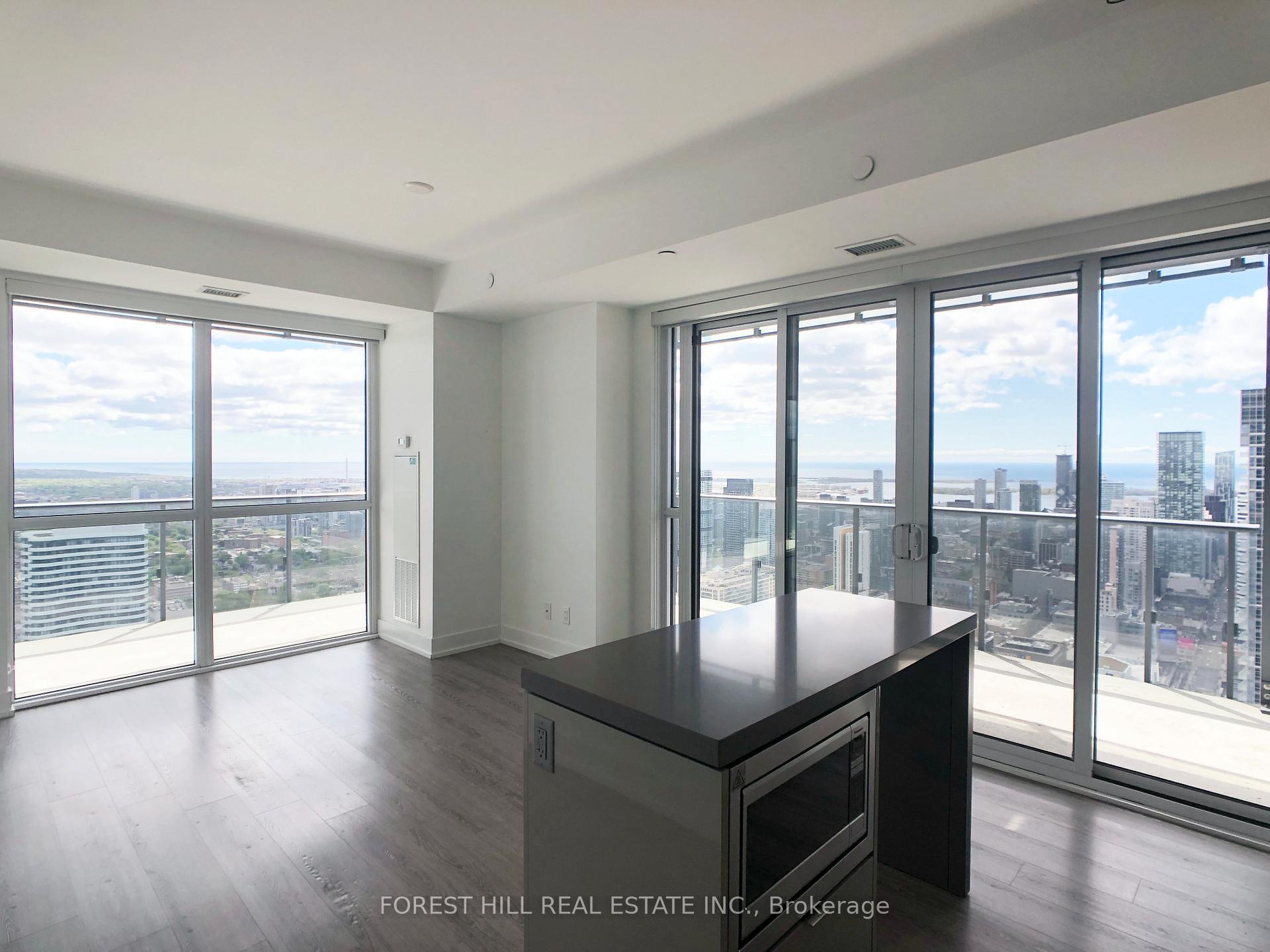 Front of Unit 5410, 7 Grenville Street